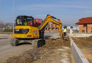 GRAD IVANEC Glavna Preradovićeva proširuje se na 6 metara, priprema se teren za gradnju nogostupa
