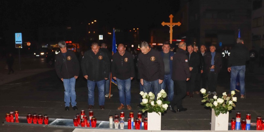 Dan sjećanja - S tihim dostojanstvom Ivanec se sjeća žrtava Domovinskog rata, posebno Vukovara i Škabrnje