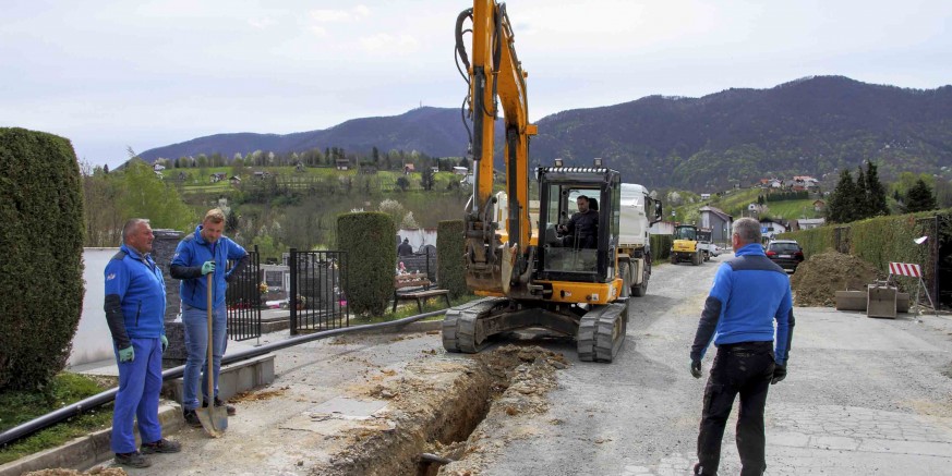 POČELA REKONSTRUKCIJA VODOVODA Radovima u Cesarčevoj ulici otvoreni radovi na polaganju 10,5 km vodovoda na dionicama Aglomeracije Ivanec