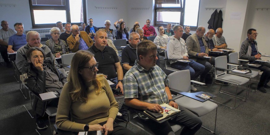 U ORGANIZACIJI POSLOVNE ZONE I GRADA IVANCA  Ured za udruge Vlade RH ivanečkim udrugama predstavio mogućnosti financiranja programa i projekata
