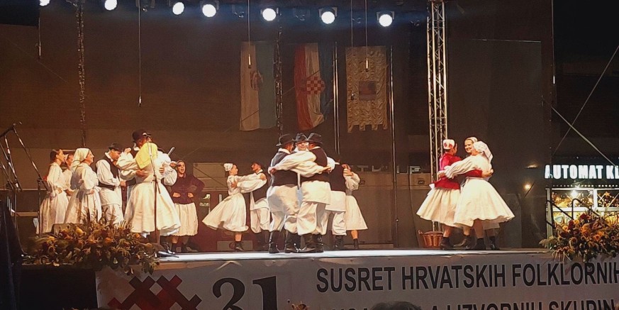 KUD SALINOVEC Odličan nastup na 31. susretima hrvatskih folklornih ansambala i izvornih skupina u Županji