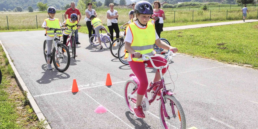 5. biciklijada „Med skrajski bregi“, projekt edukacije biciklista za bolju uočljivost u cestovnom prometu