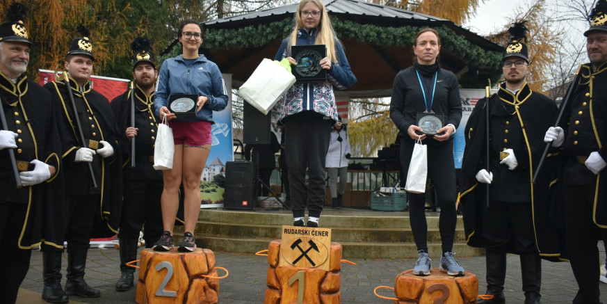 UTRKA „RUDARSKI CENER“ Dvije utrke uspješno istrčalo rekordnih 215 natjecatelja