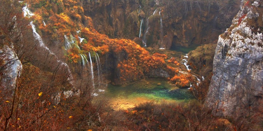Plitvice lakes.jpg