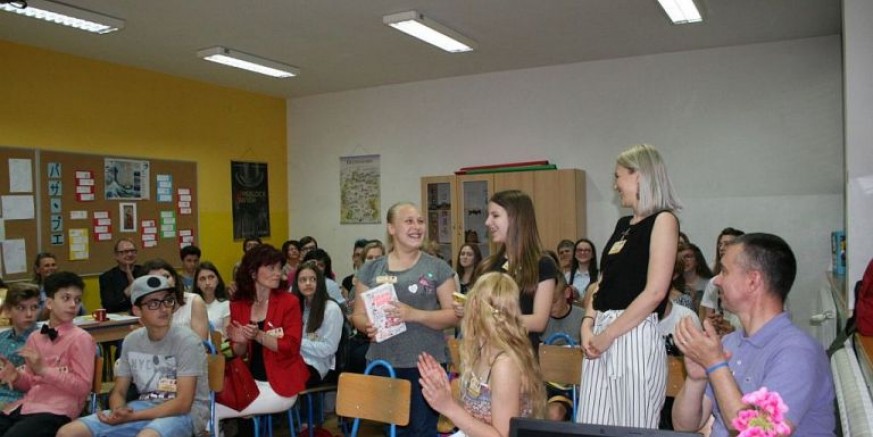skola-citanje-na-glas-17-ivanečke-natjecateljice-i-mentorica.jpg