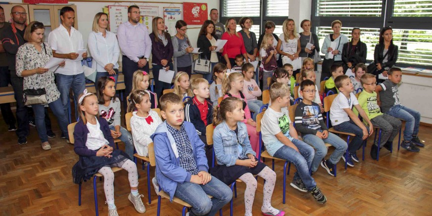 Počela je škola: U Ivancu i ove šk. godine četiri razreda prvašića!