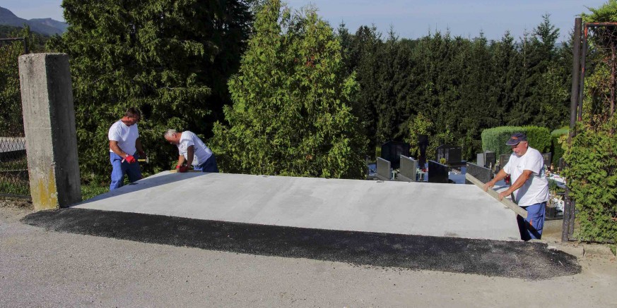 Započeli 1,1 mil. kuna vrijedni radovi na uređenju gradskih groblja iz programa za 2018.
