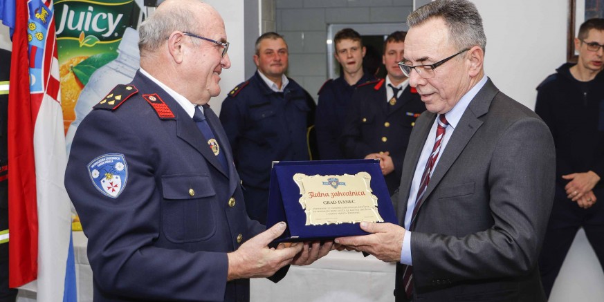 skupstina7-dvd bedenec-120119.jpg