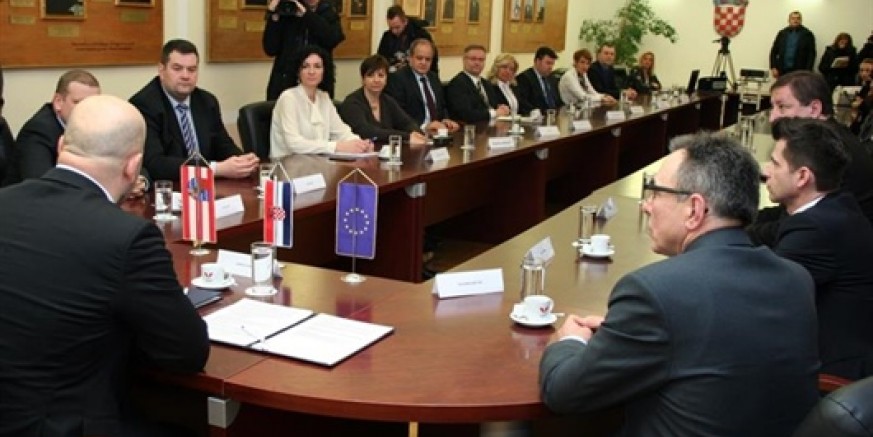 I Grad Ivanec uključio se u program Kreditom do uspjeha, sa subvencioniranjem kamata na kredite obrtnicima te malim i srednjim poduzetnicima