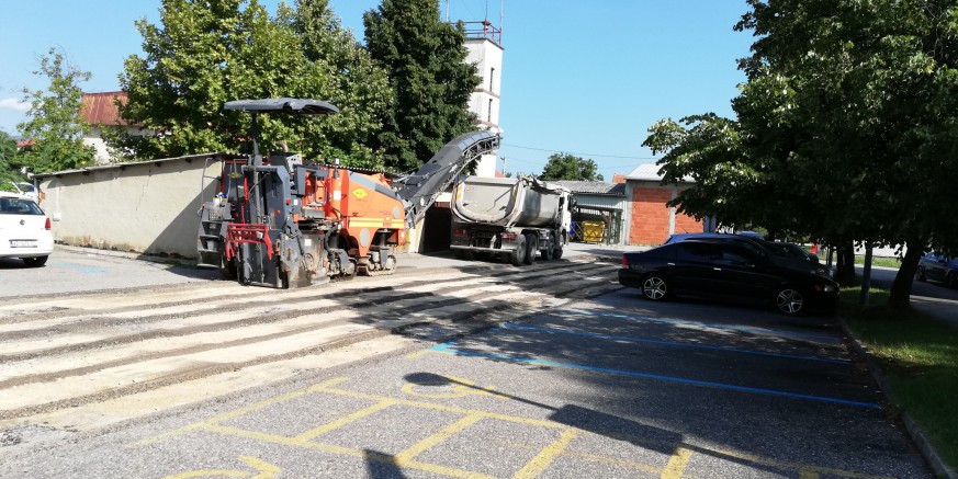 Počeli radovi na uređenju pristupne ceste i parkirališta iza FINA-e vrijedni 587.000 kuna