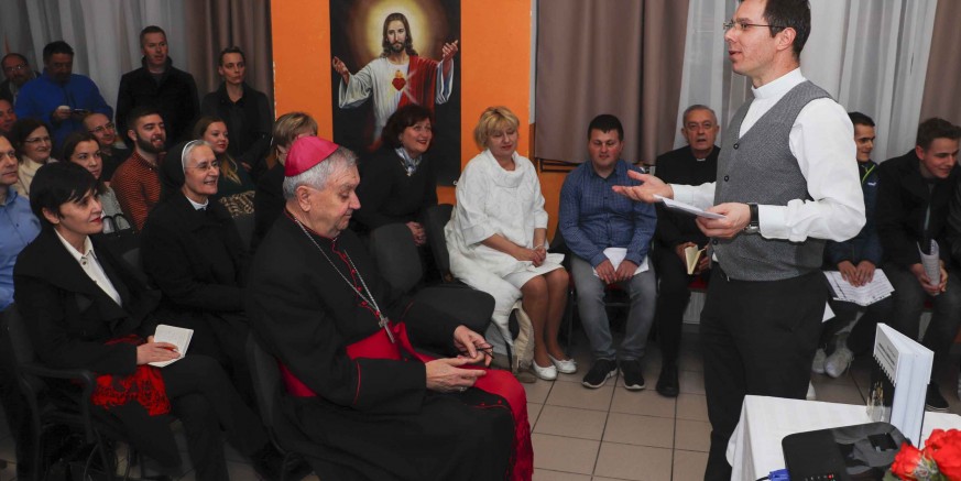 Blagoslovljena i otvorena Župna knjižnica sv. Jeronima