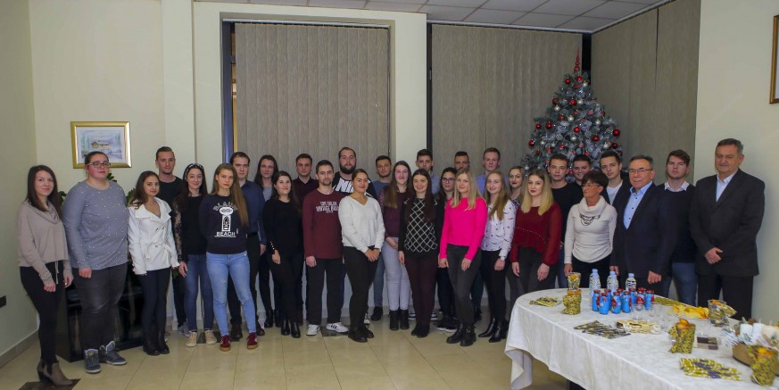 Raspisan natječaj za dodjelu stipendija Grada Ivanca za akademsku godinu 2020./2021.