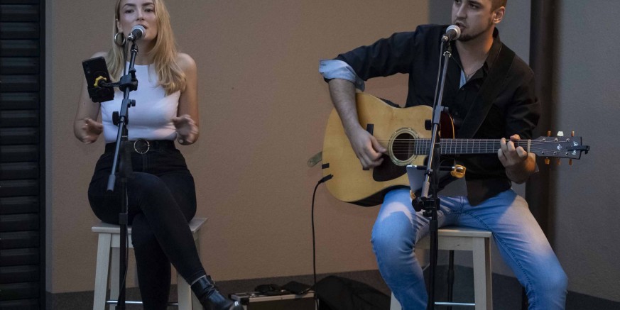 U organizaciji Kluba mladih Ivanec održan koncert Lucije Job i Hrvoja Funde