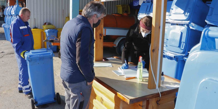 Počela podjela besplatnih plavih kanti za odlaganje papira i kartona – preuzmite ih do 29. listopada