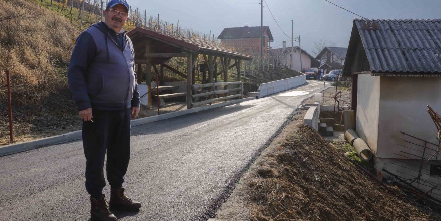 Završena sanacija klizišta na Skradnjaku u Mjesnom odboru Lančić-Knapić