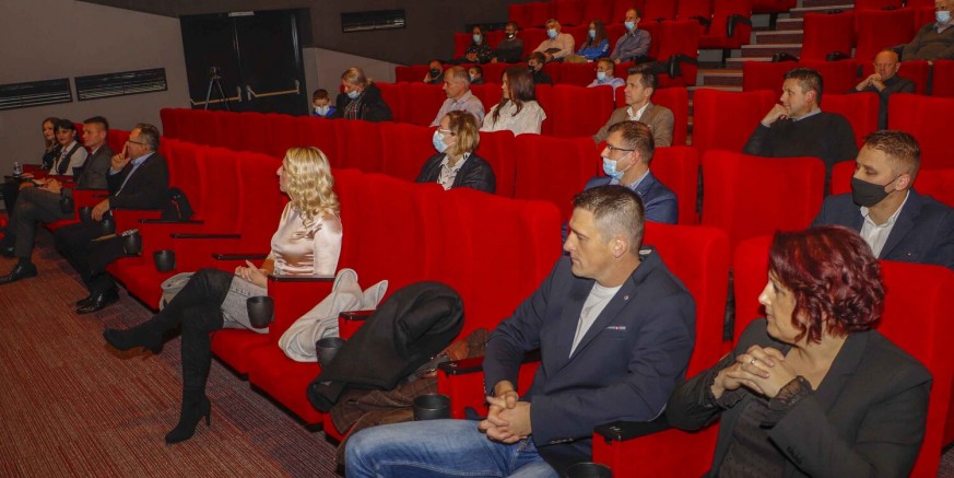 prijem za sportase-281221.jpg