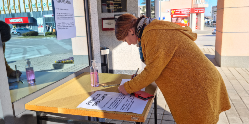 POZIV GRAĐANIMA Peticiju možete potpisati svaki dan od 8 do 15 sati na ulazu u Gradsku vijećnicu