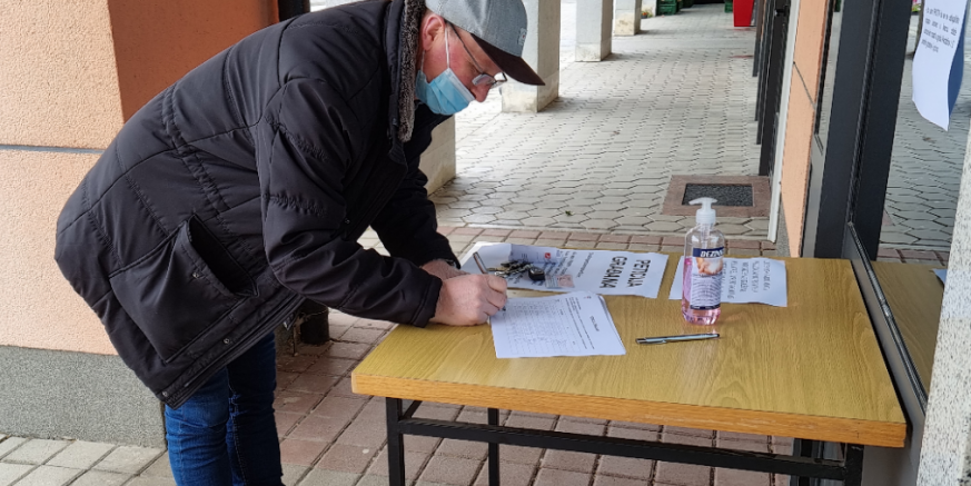 Sutra potpisivanje peticije na gradskoj špici, na tržnici te kod Lidla u Ivancu