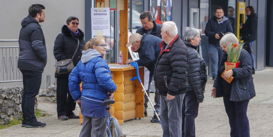 ZAVRŠAVA POTPISIVANJE PETICIJE U subotu na gradskoj špici, u nedjelju u svim mjesnim odborima