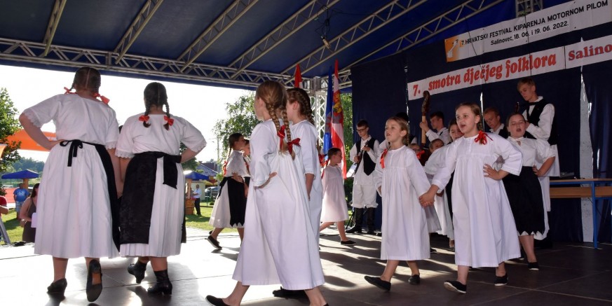 DJEČJE STVARALAŠTVO Održana 7. dječja smotra folklora u organizaciji KUD-a Salinovec