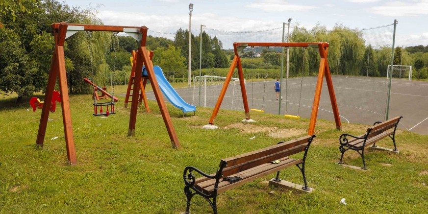 Nove sprave i zaštitna ograda za dječja igrališta širom grada